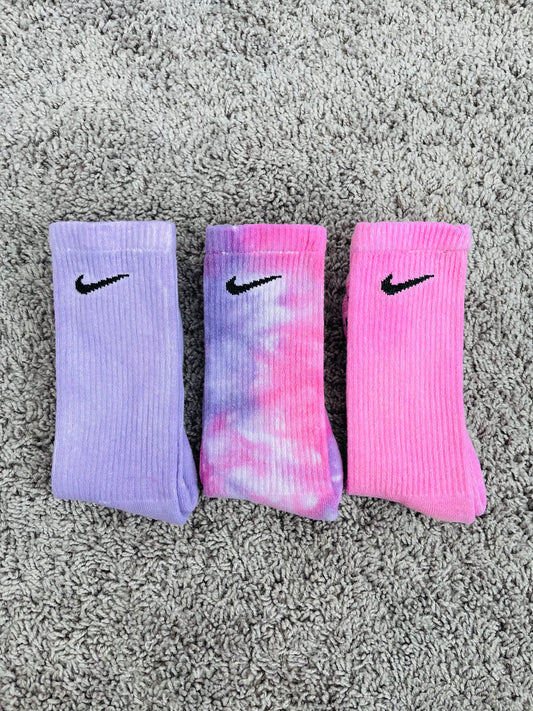 Tye dye pink purple socks